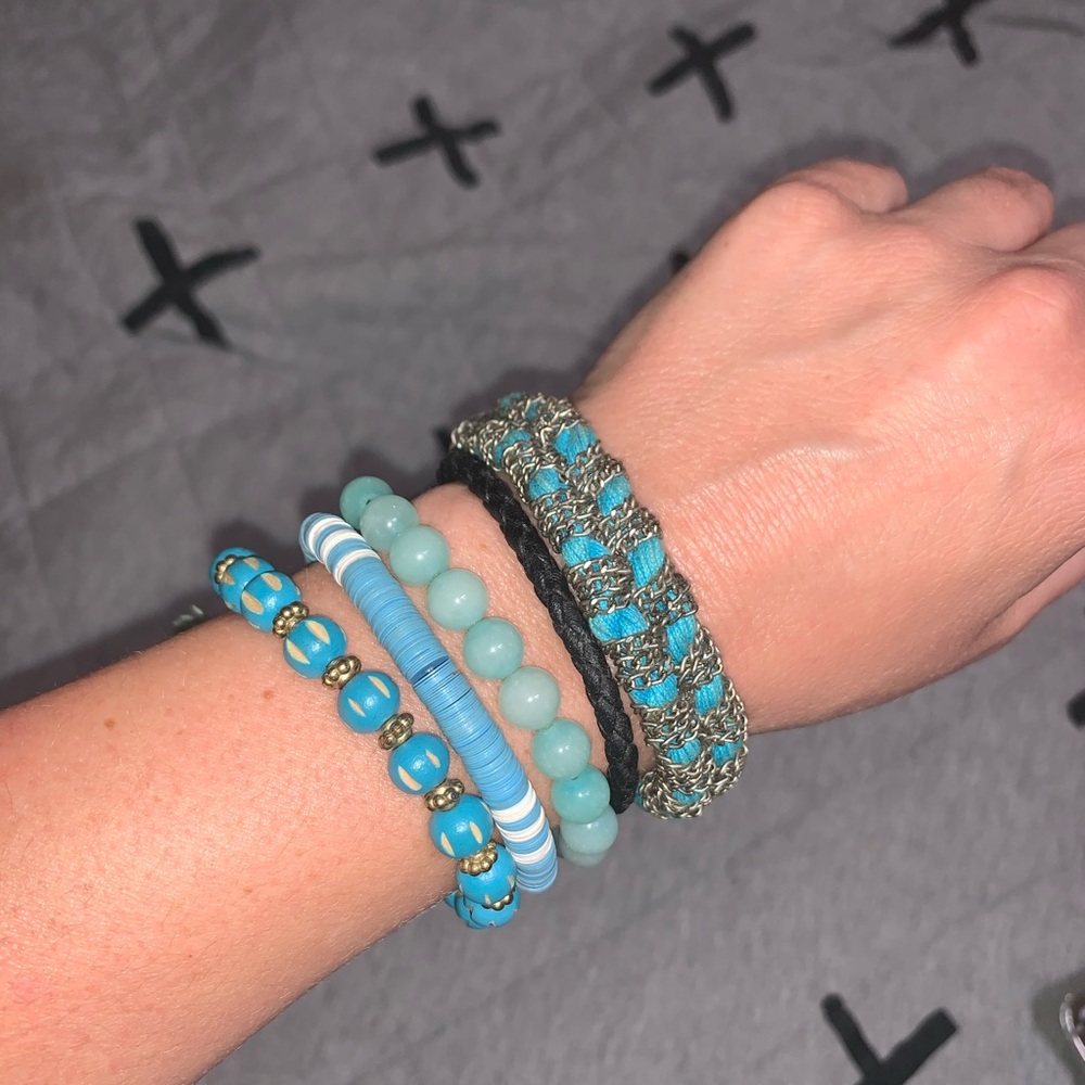 Bracelet lot